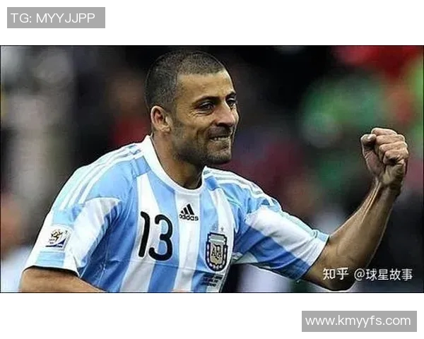 全球足球俱乐部历史上十位最具影响力与传奇色彩的球星盘点